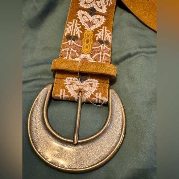 Free People Fleur Waist Belt – Embroidered Leather Boho Belt | M/L | NWOT - Picture 10 of 15
